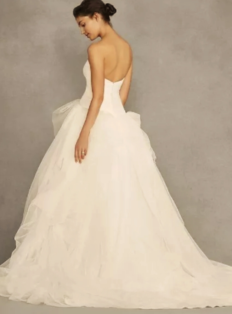 Vera Wang wedding  dress with blusher and  veil